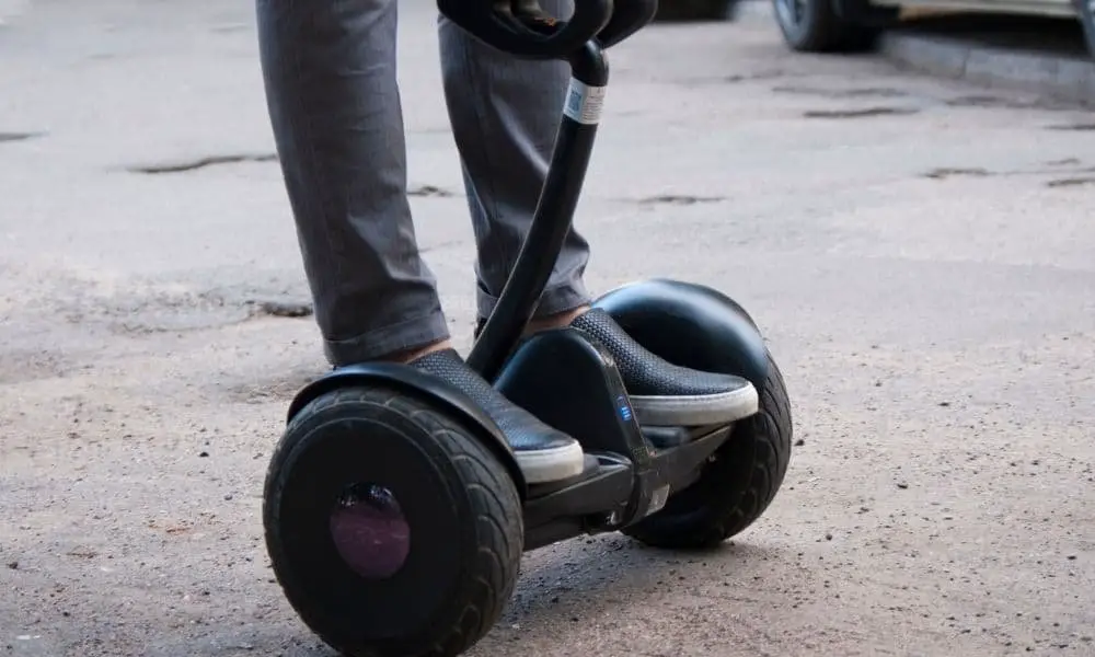 Read more about the article Practical Ways To Charge A Hoverboard Without A Charger