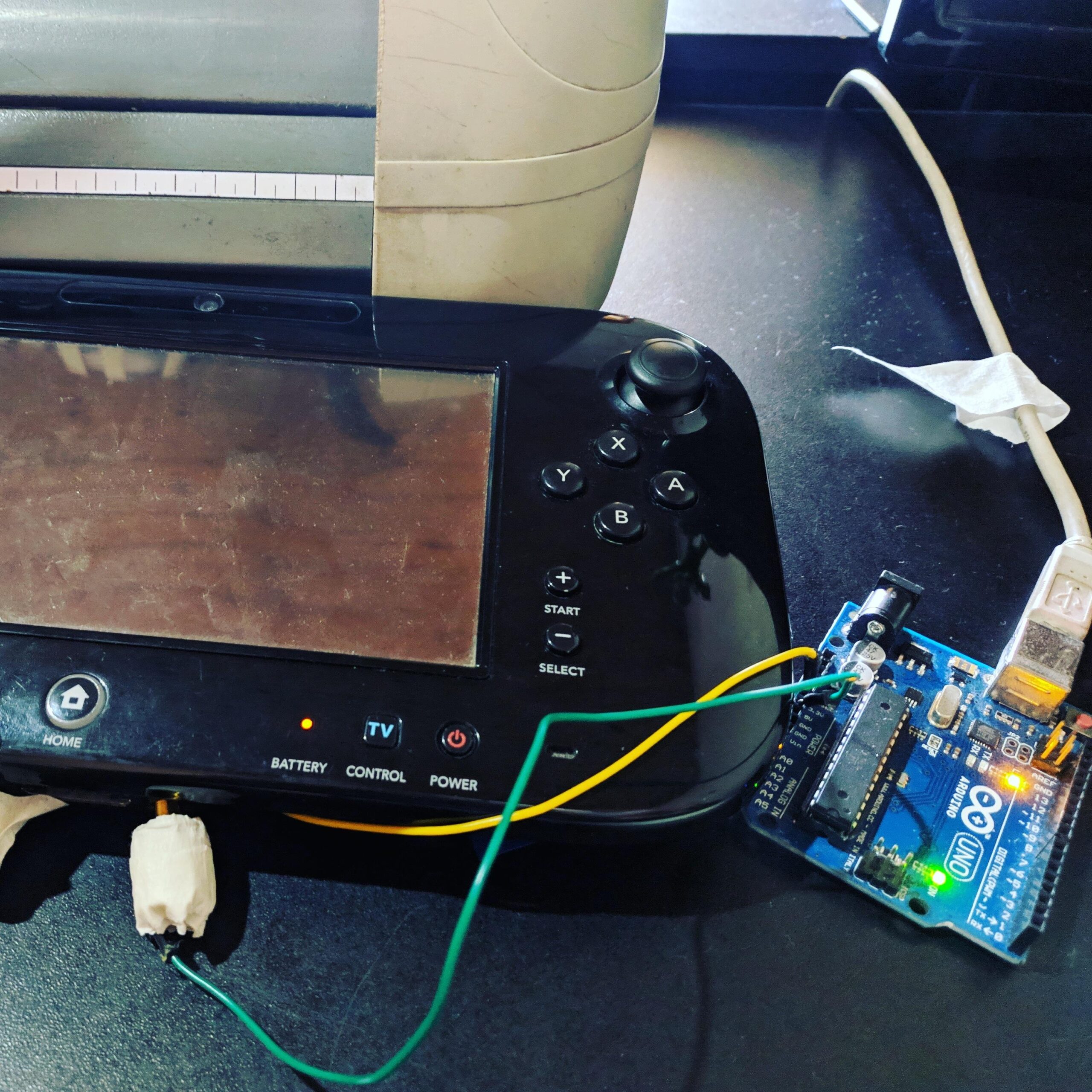 Read more about the article Charging A Wii U Gamepad: How To Charge Without A Charger