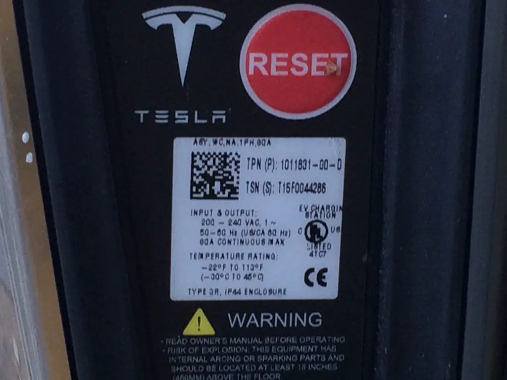 Read more about the article Quick Reset Guide: How To Reset Tesla Wall Charger