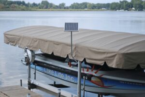 Read more about the article Choosing The Right Size Solar Charger For Boat Battery: A Comprehensive Guide