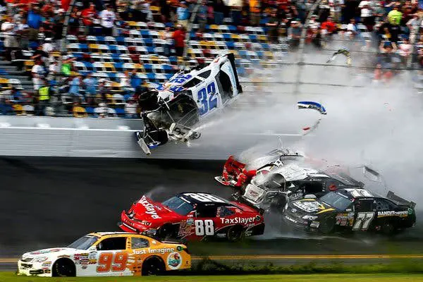 Read more about the article The Frequency Of Race Car Drivers Crashing: A Revealing Insight