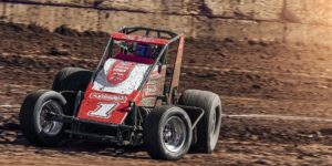 Read more about the article Getting Started In Sprint Car Racing: A Beginner’S Guide