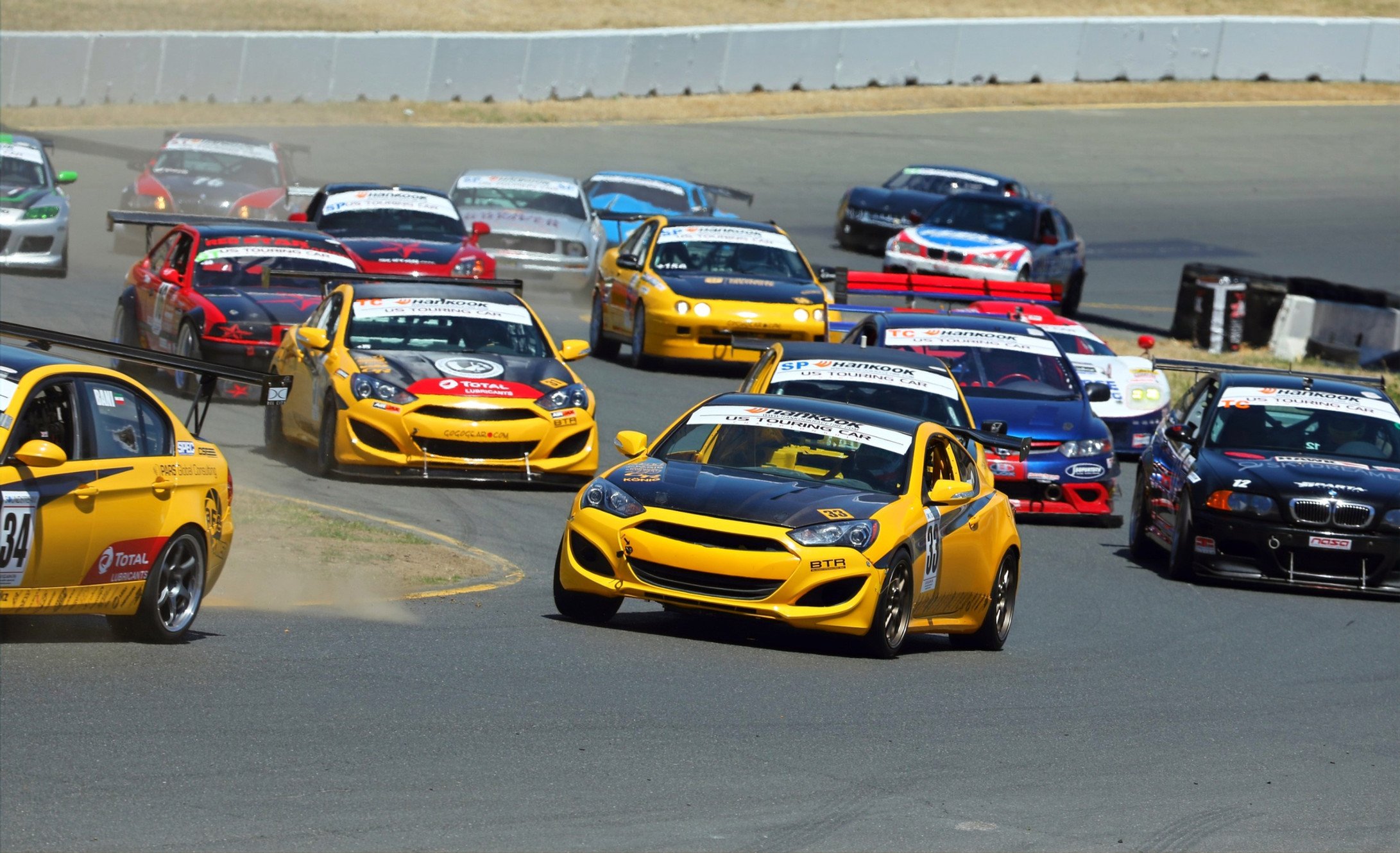 Read more about the article Getting Started: How To Touring Car Race Like A Pro