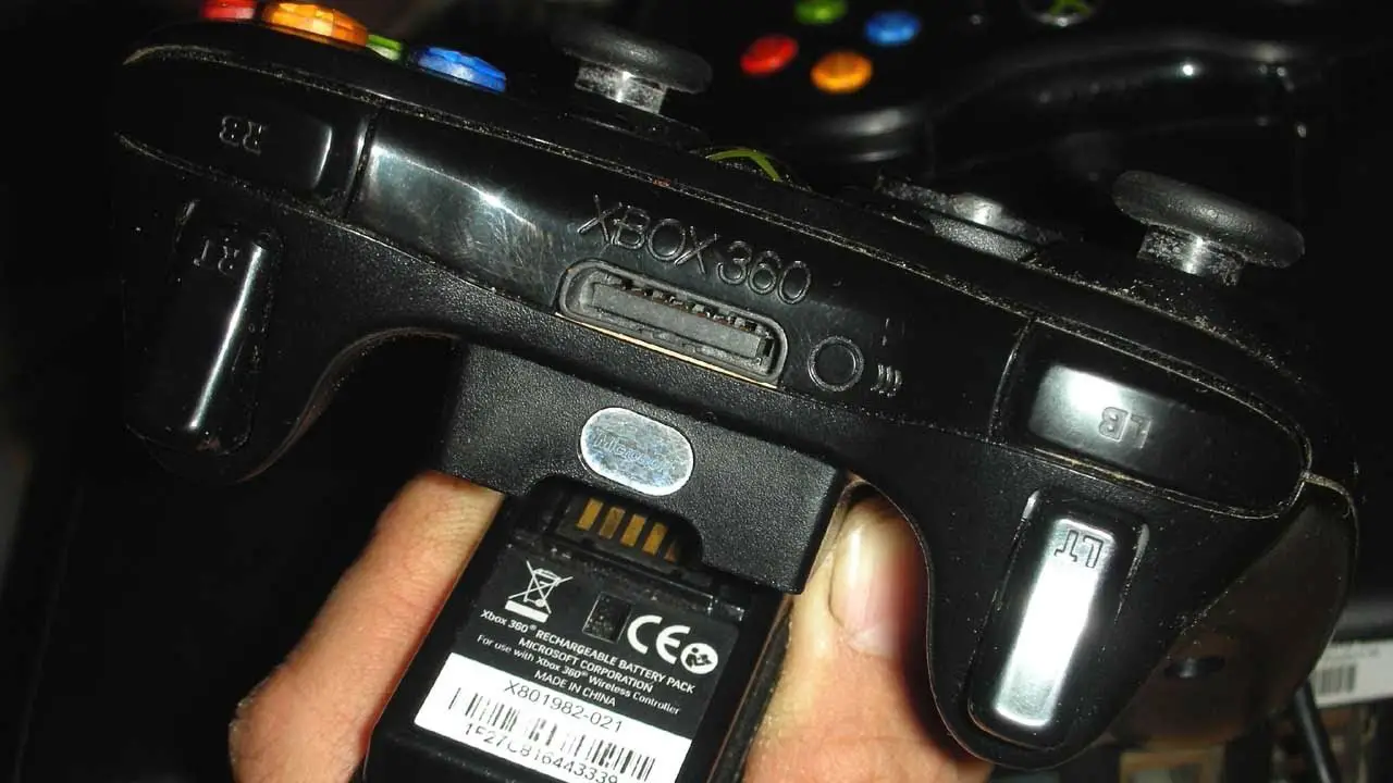 Read more about the article Charging Xbox 360 Battery Pack Wirelessly: A Guide