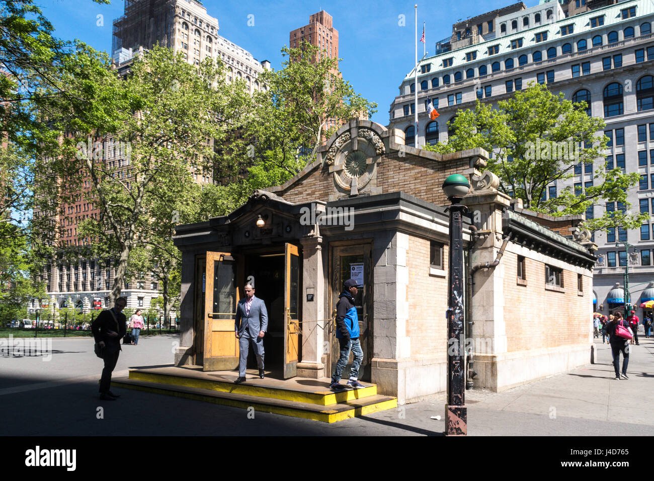 Read more about the article How To Reach Battery Park By Subway: A Comprehensive Guide