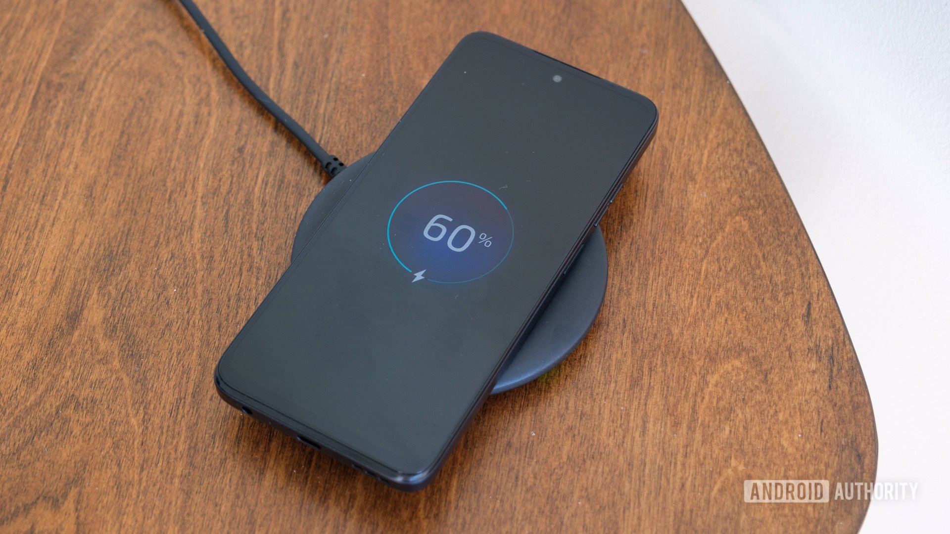 Read more about the article Wireless Charger: Is It Bad For Battery? Unveiling The Truth