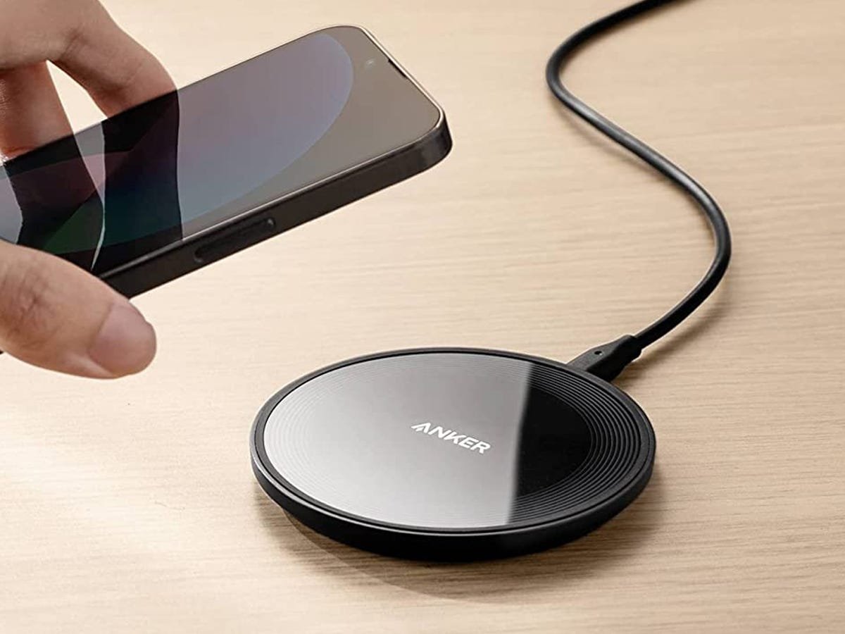 Read more about the article Understanding The Concept Of A Wireless Charger