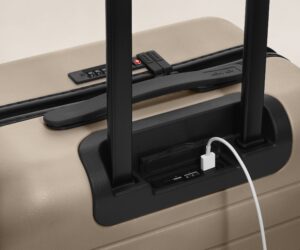 Read more about the article Guide: Which Away Luggage Have Charger For Smooth Travel